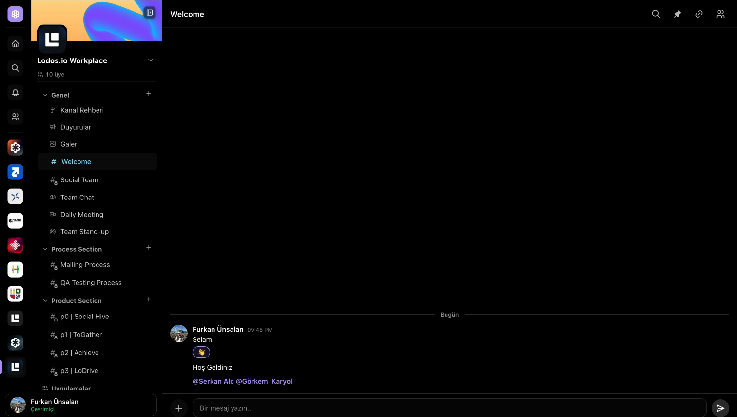 A Huddin channel with chat messages and a sidebar of rooms